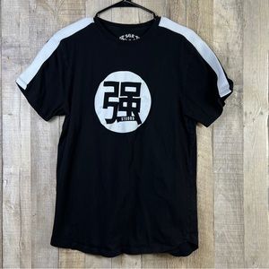 SGR size Medium Black & White Crewneck Short Sleeve T-Shirt “Strong”